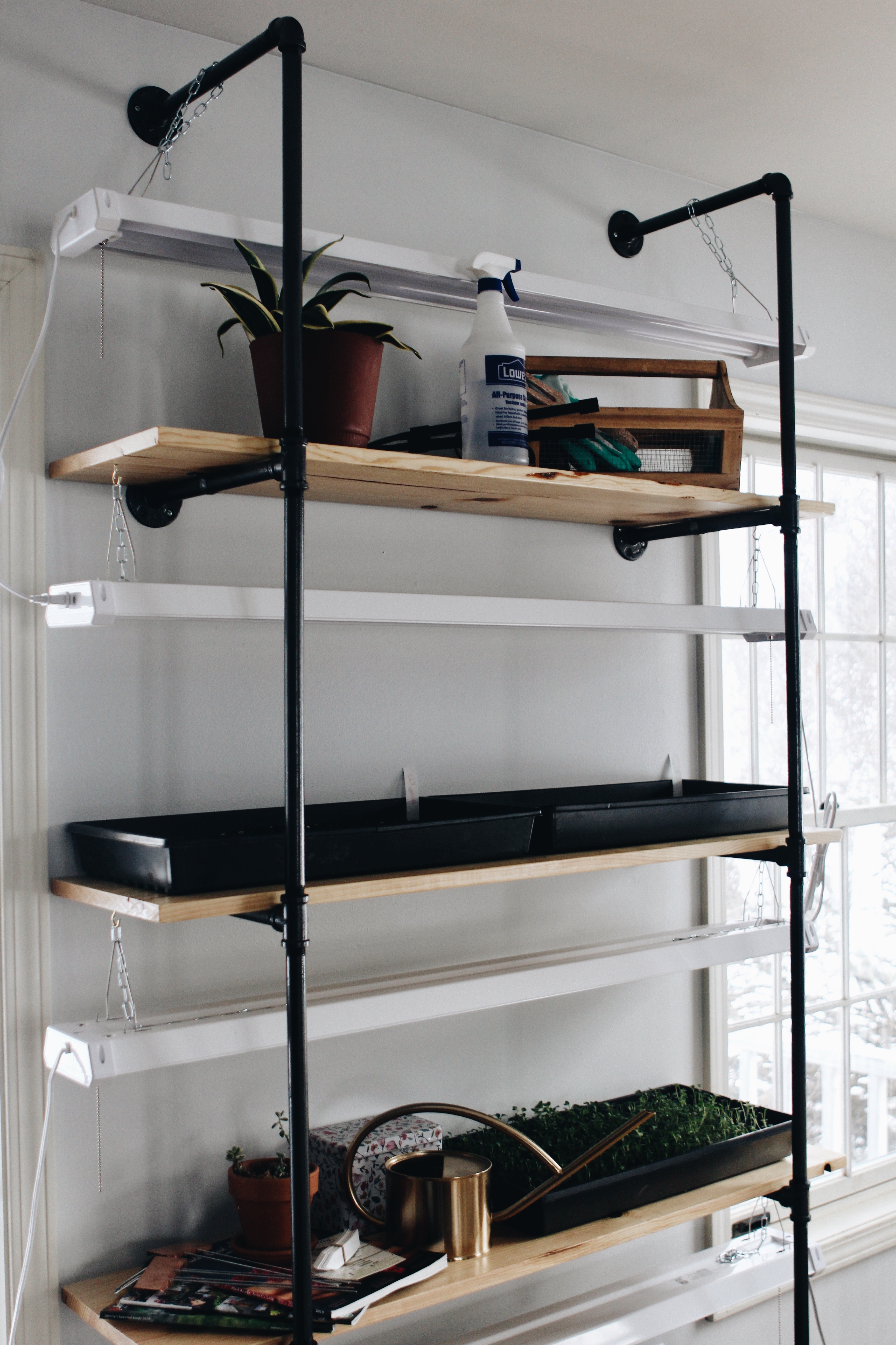 Black Pipe Shelf DIY